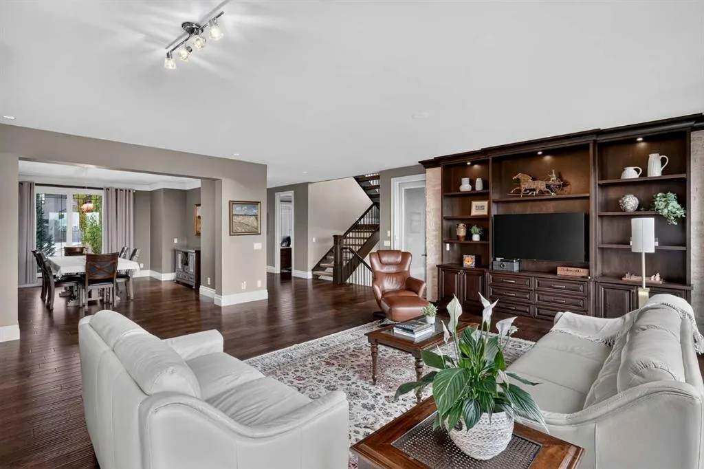 144 Fortress Bay SW