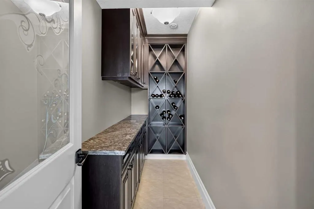144 Fortress Bay SW