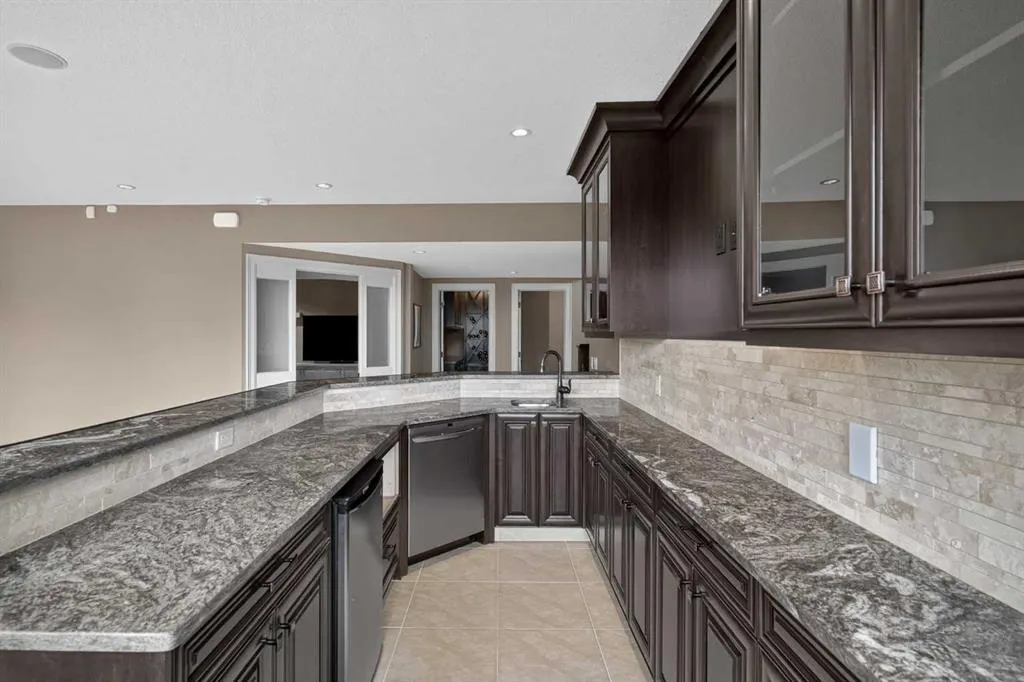 144 Fortress Bay SW