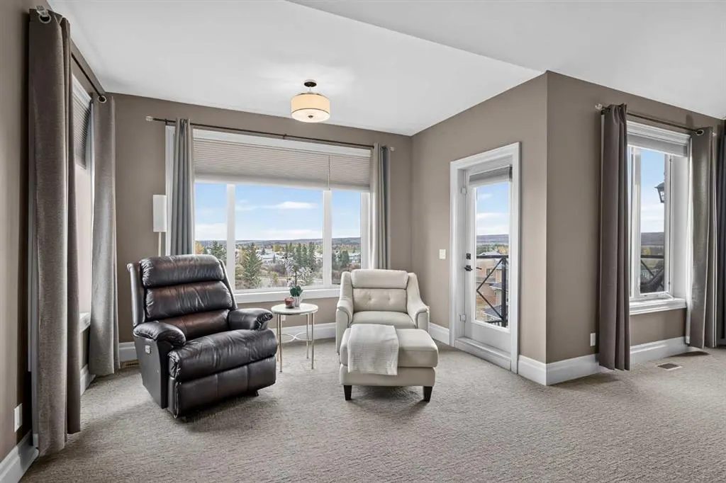 144 Fortress Bay SW