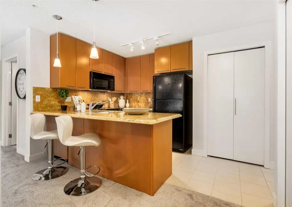35 Richard Court SW #339