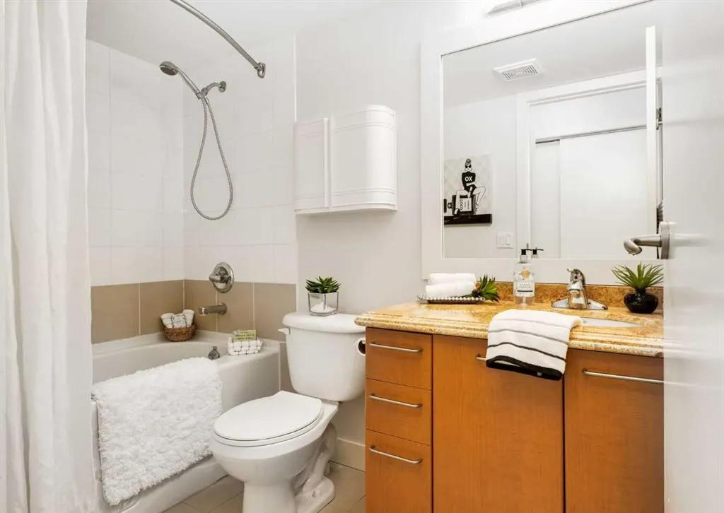 35 Richard Court SW #339