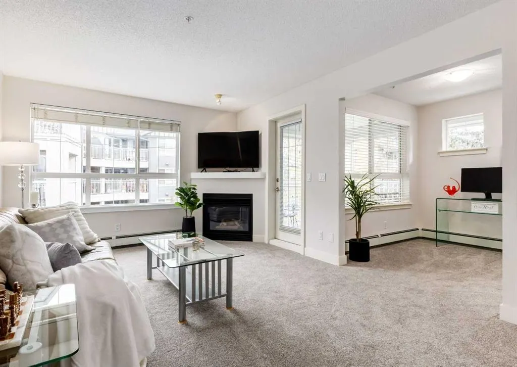 35 Richard Court SW #339