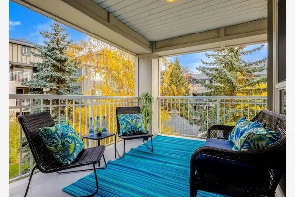 35 Richard Court SW