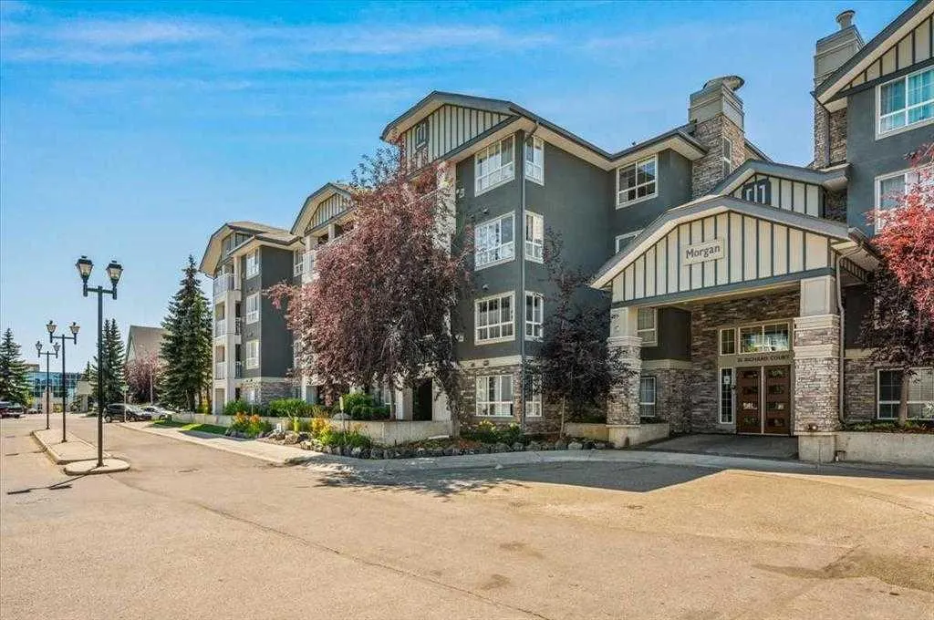 35 Richard Court SW #339