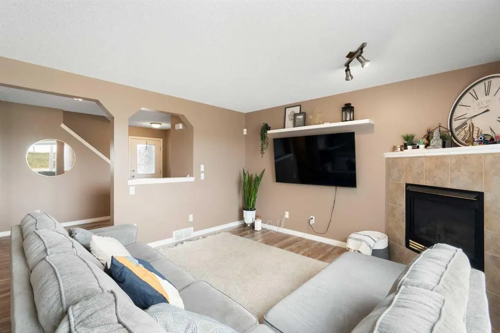 459 Citadel Meadow Bay NW