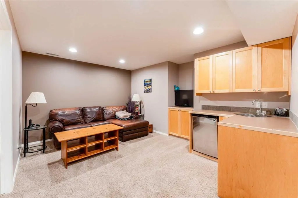 43 Elgin Drive SE