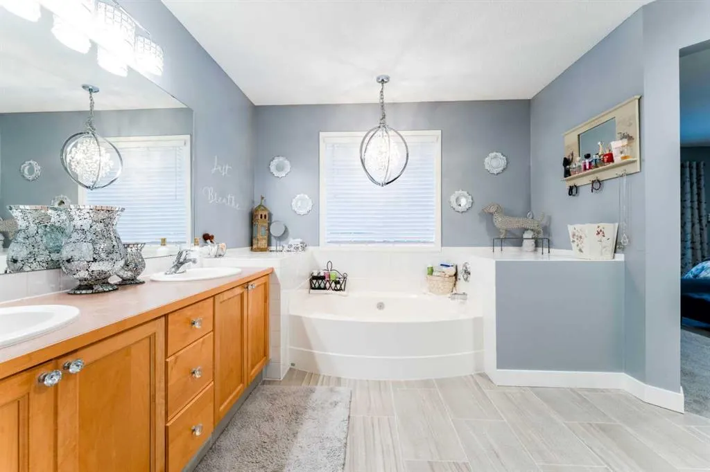 43 Elgin Drive SE