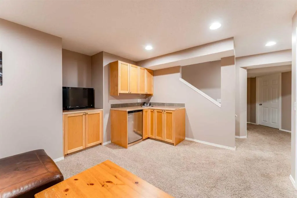 43 Elgin Drive SE