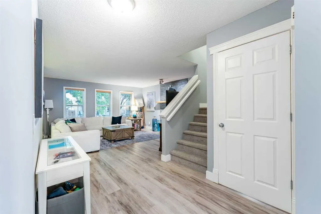 43 Elgin Drive SE