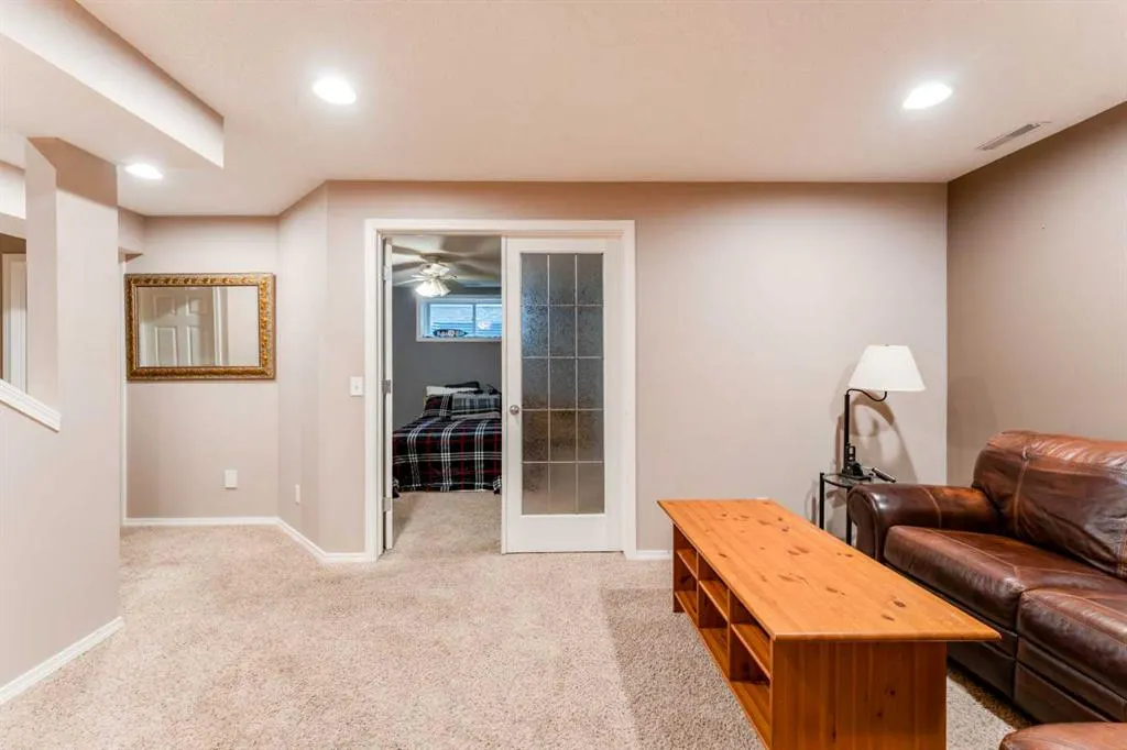 43 Elgin Drive SE