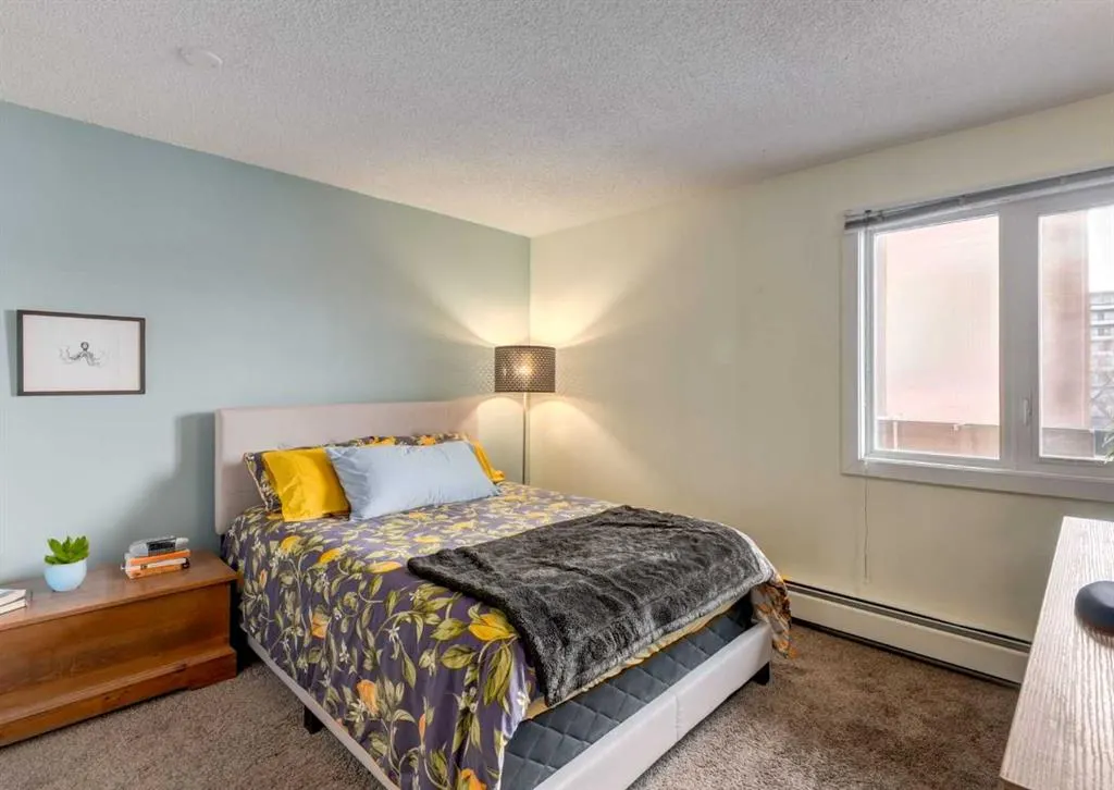 1033 15 Avenue SW #305