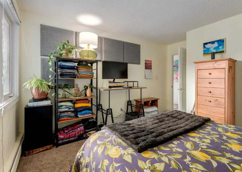 1033 15 Avenue SW #305