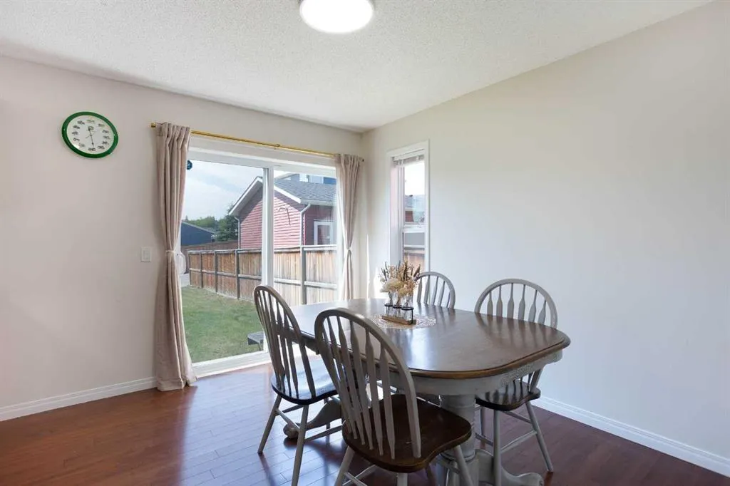 283 Evansdale Way NW