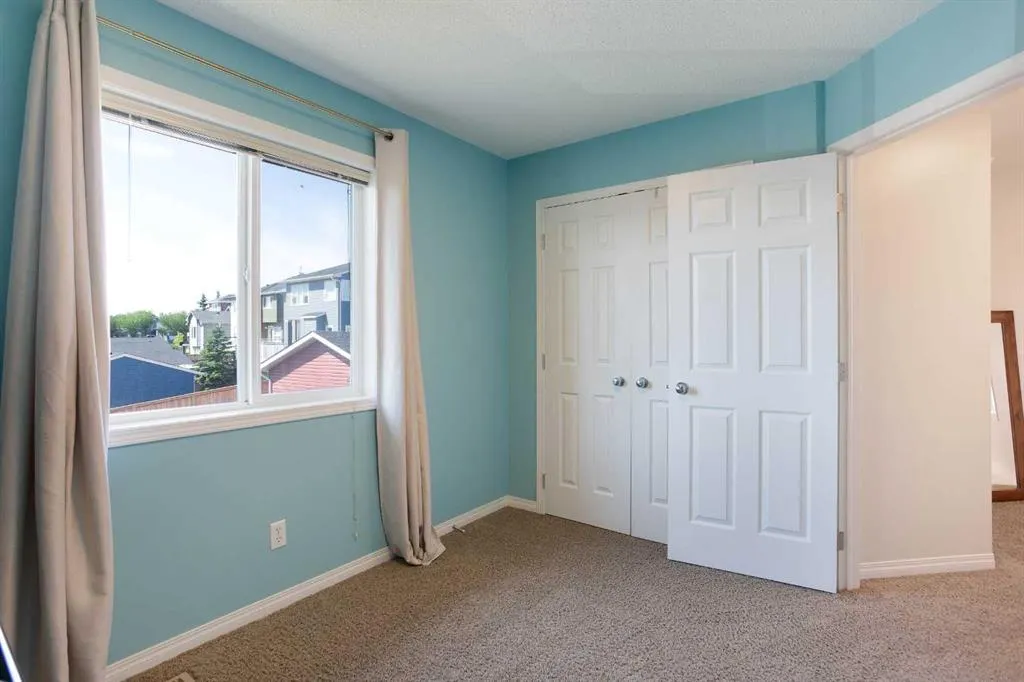 283 Evansdale Way NW