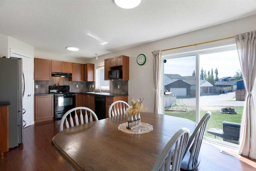 283 Evansdale Way NW