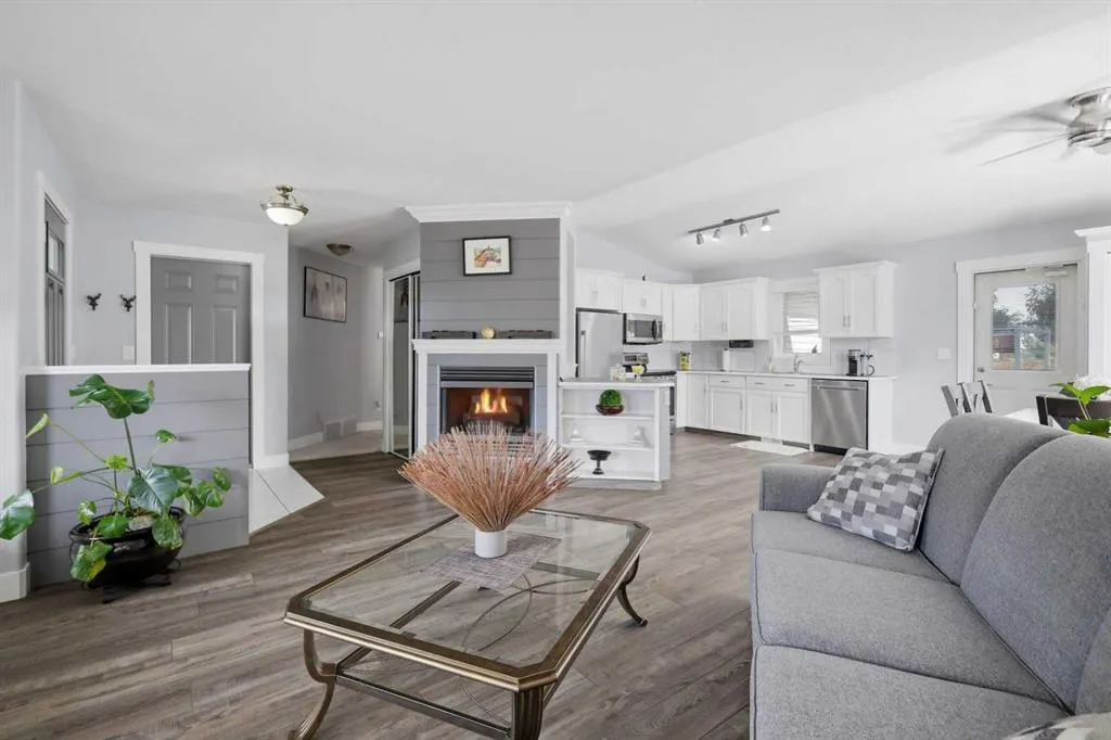 35 Heenan Crescent