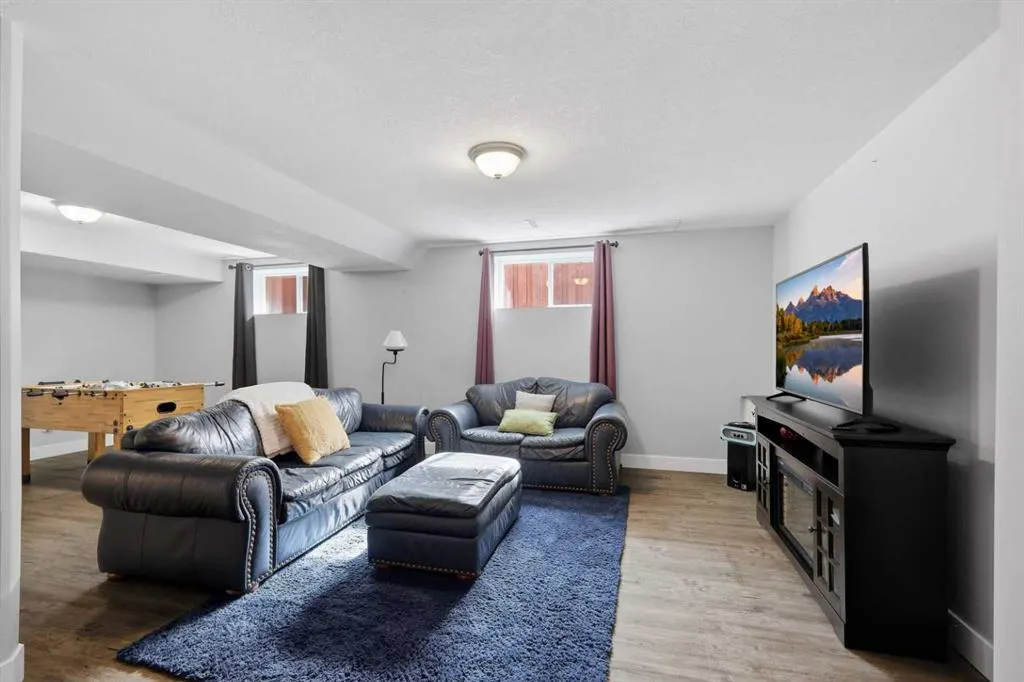 35 Heenan Crescent