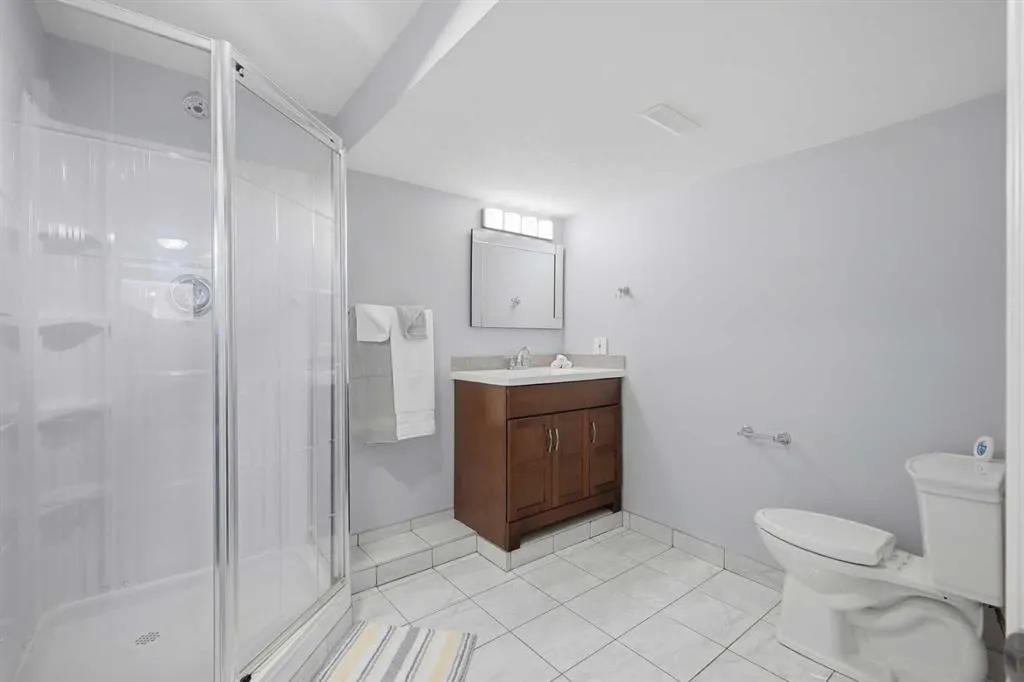 35 Heenan Crescent