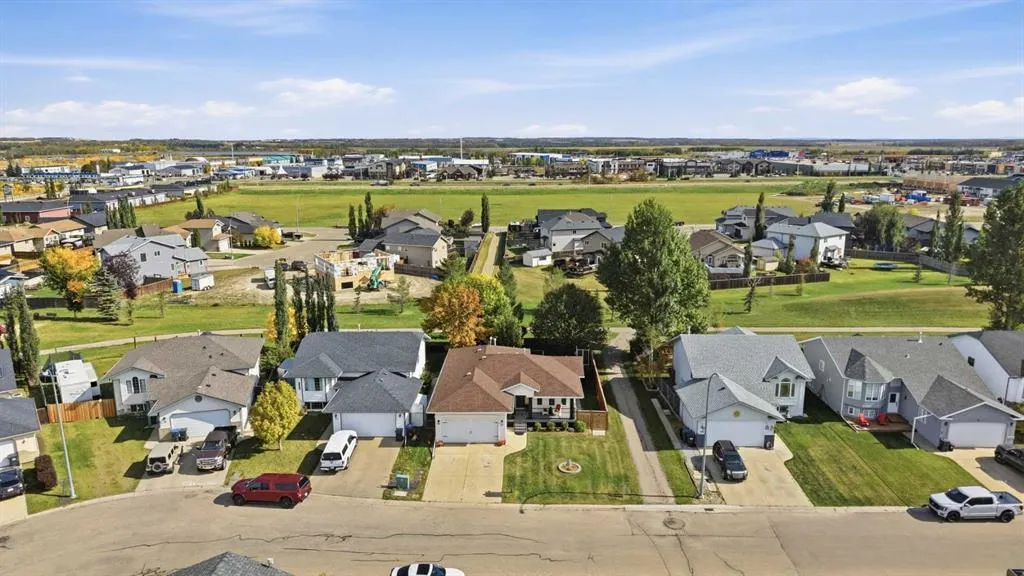 35 Heenan Crescent