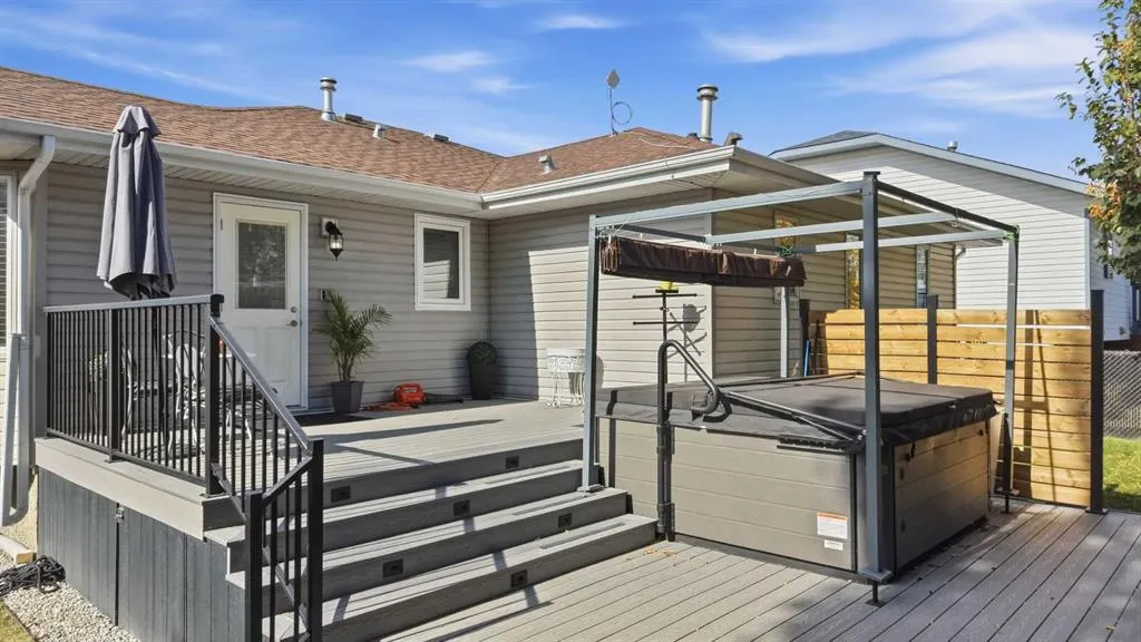 35 Heenan Crescent