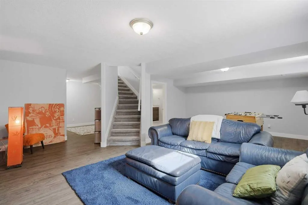35 Heenan Crescent