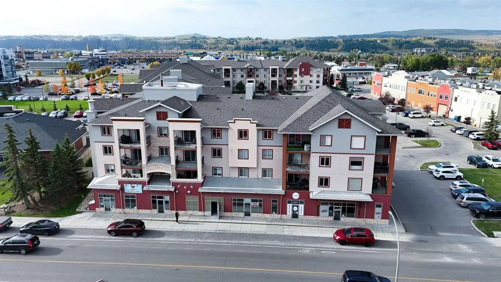 505 Railway Street W #4