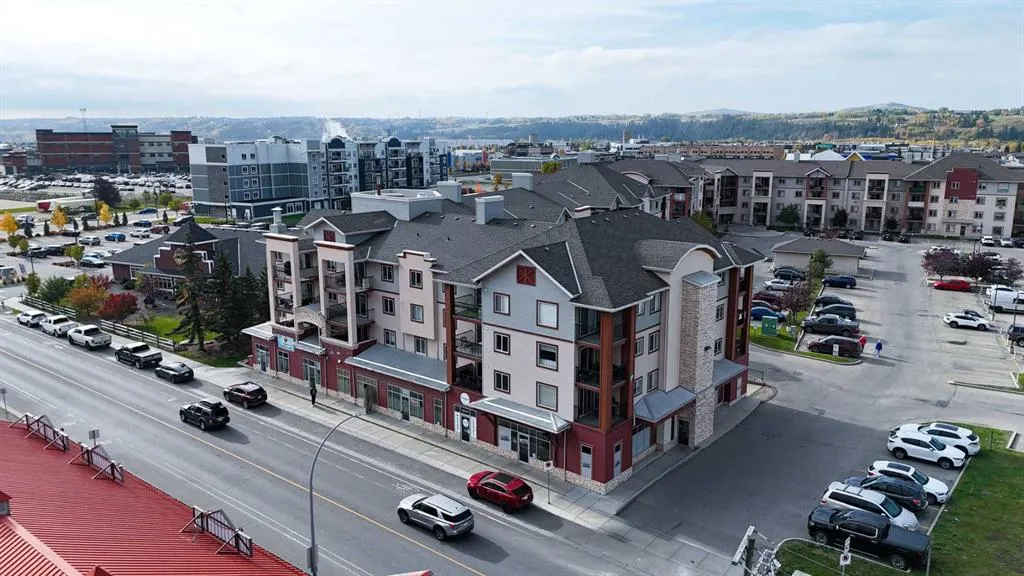 505 Railway Street W #4