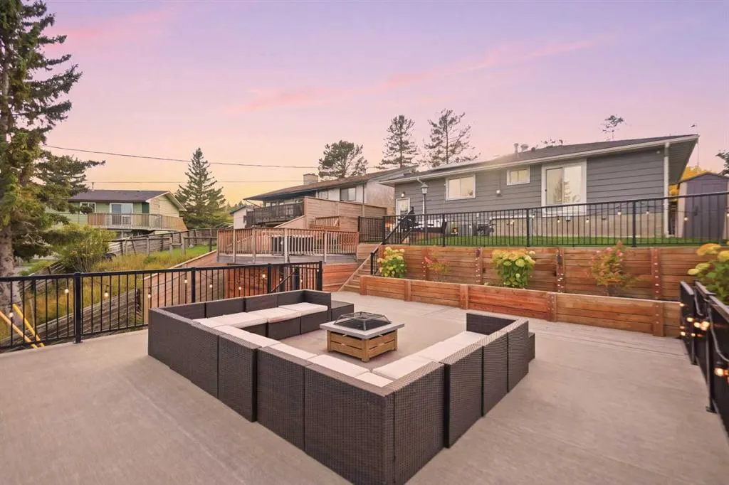 1161 hunterston Hill NW