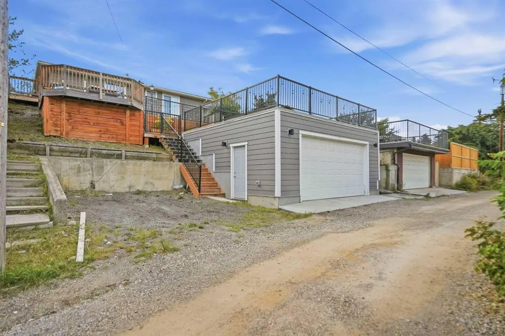 1161 hunterston Hill NW