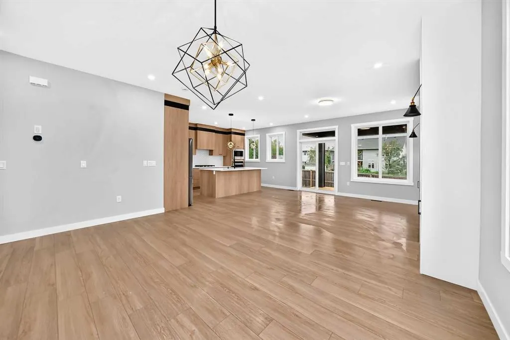14 Napoleon Meadows Way