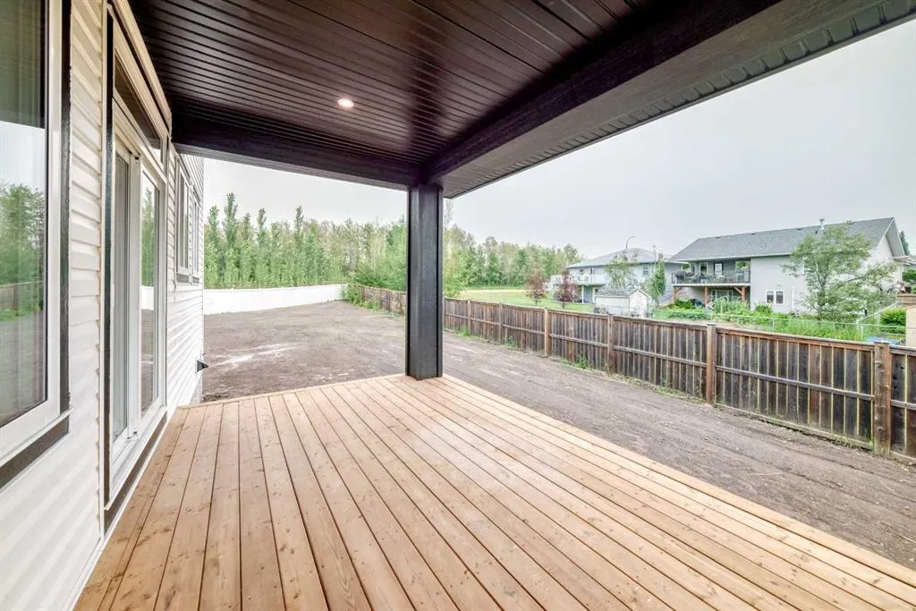 14 Napoleon Meadows Way
