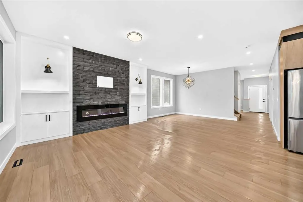 14 Napoleon Meadows Way