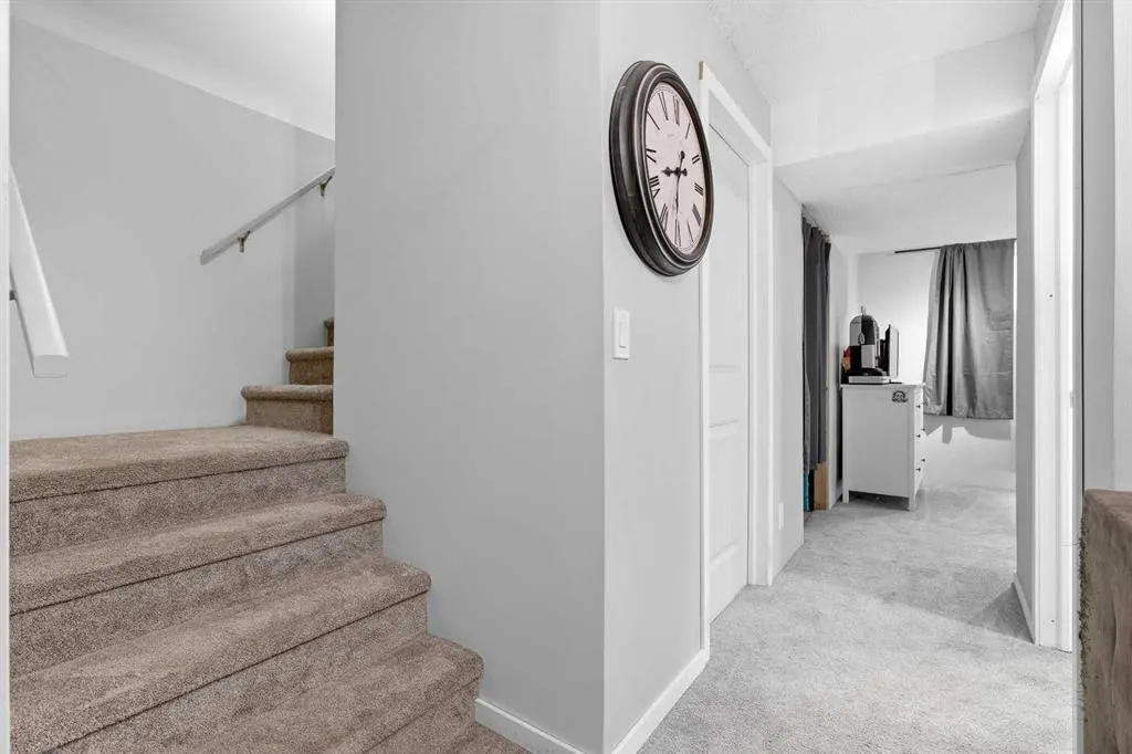 611 Walden Drive SE