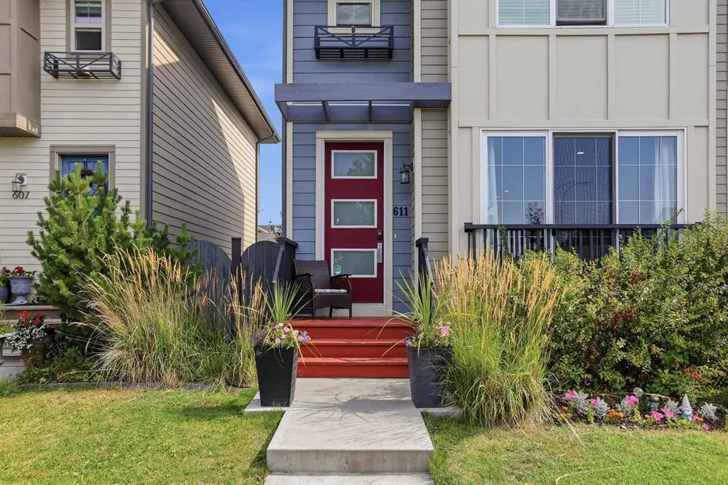 611 Walden Drive SE