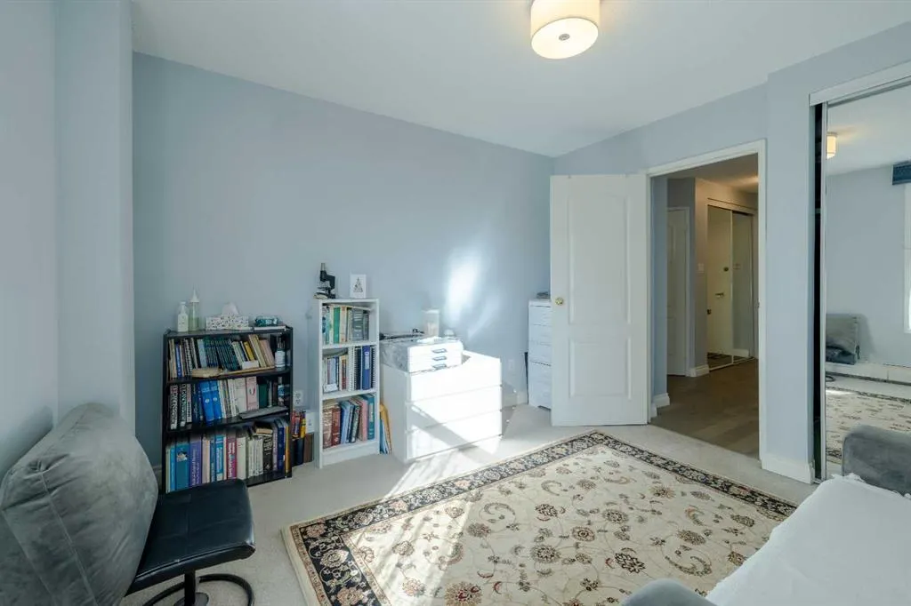 1328 13 Avenue SW #201