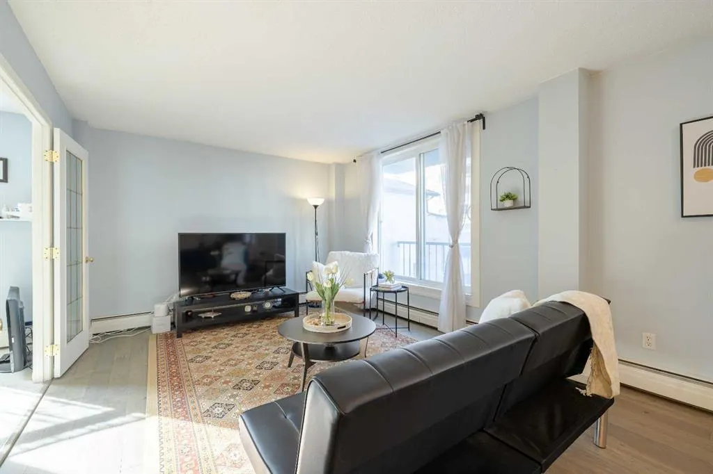 1328 13 Avenue SW #201