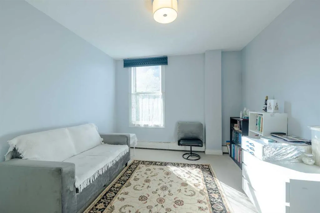1328 13 Avenue SW #201