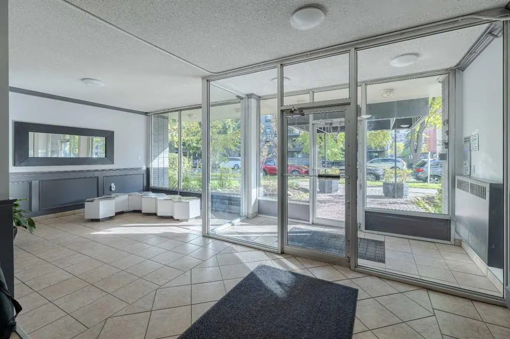 1328 13 Avenue SW #201