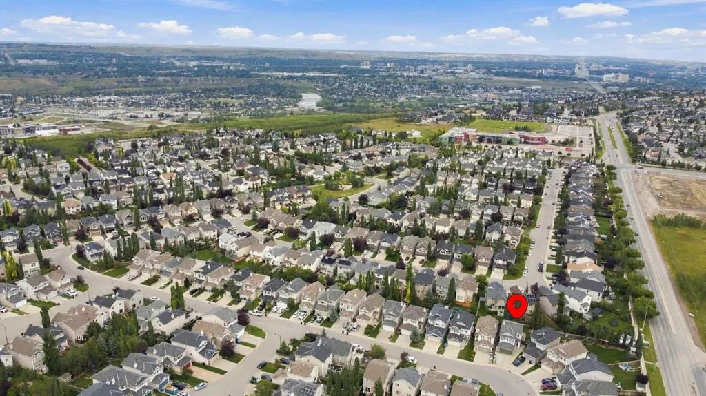 235 Cougar Plateau Way SW