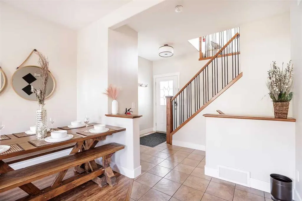 235 Cougar Plateau Way SW