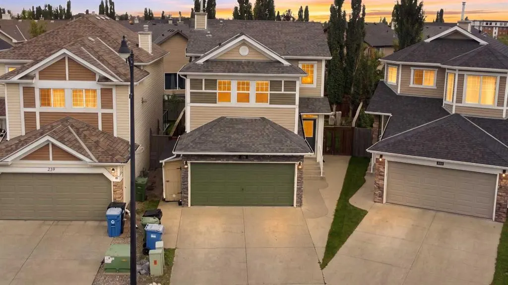 235 Cougar Plateau Way SW