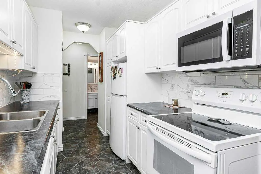 5326 47 Avenue #308