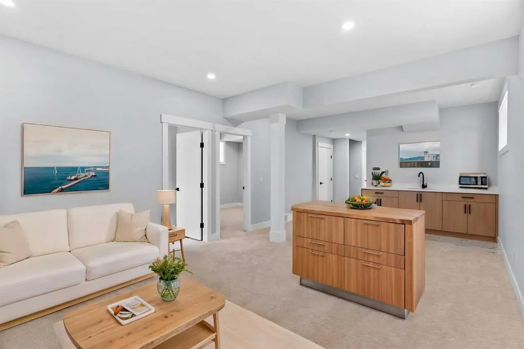 141 Vantage Drive