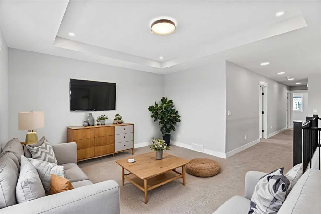 141 Vantage Drive