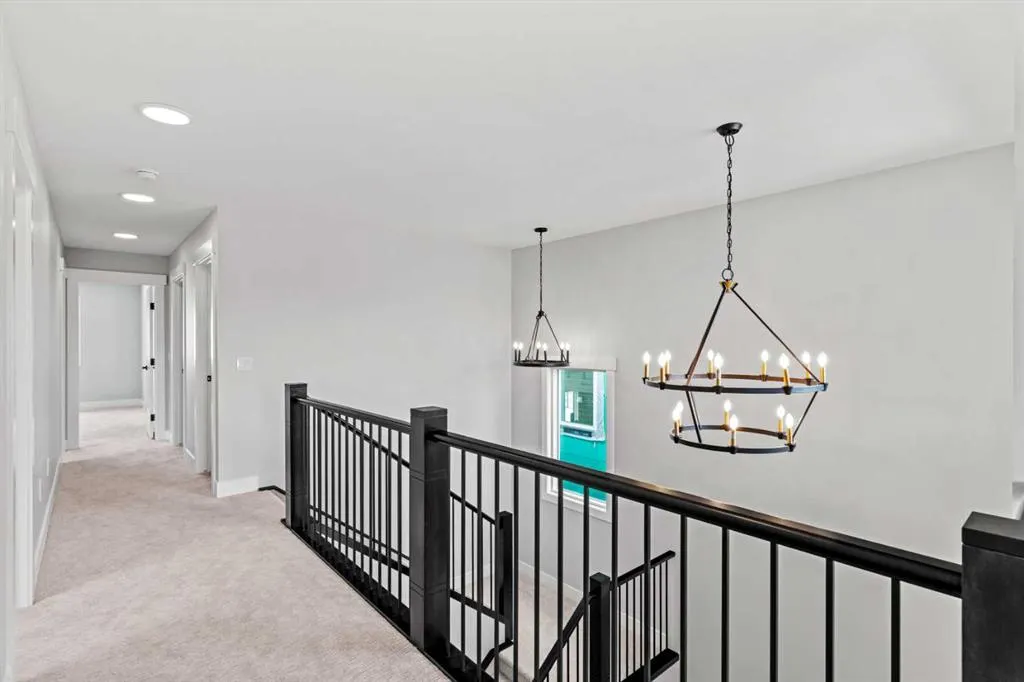 141 Vantage Drive