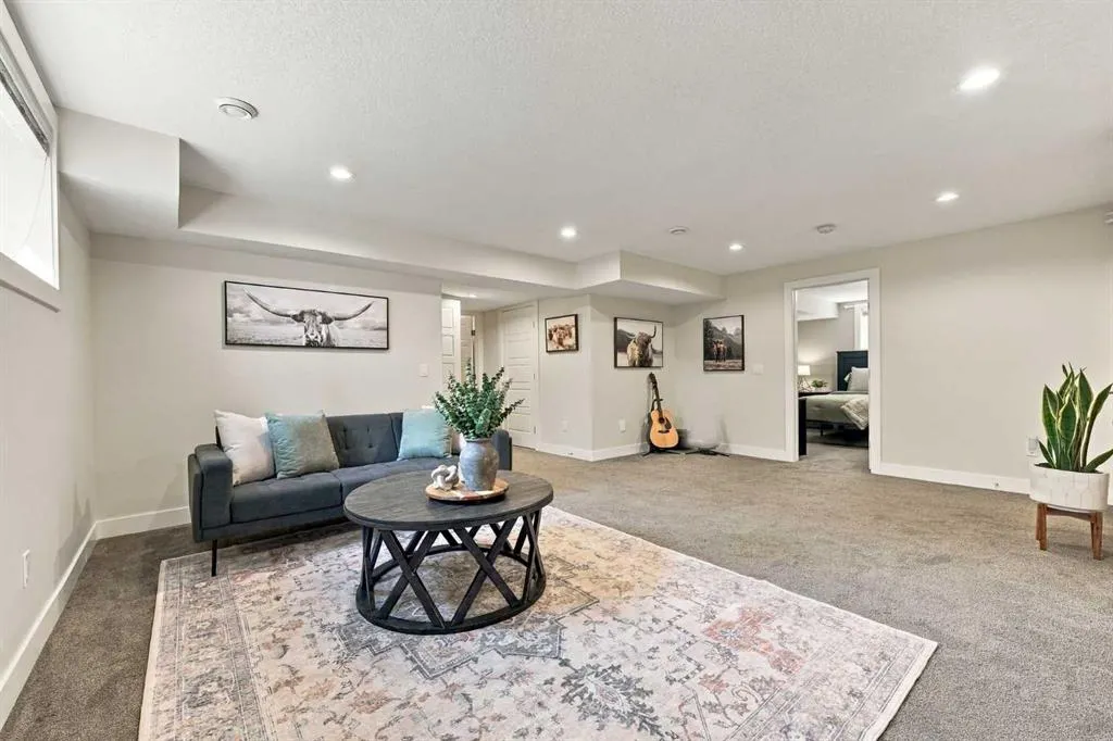 1460 Aldrich Place