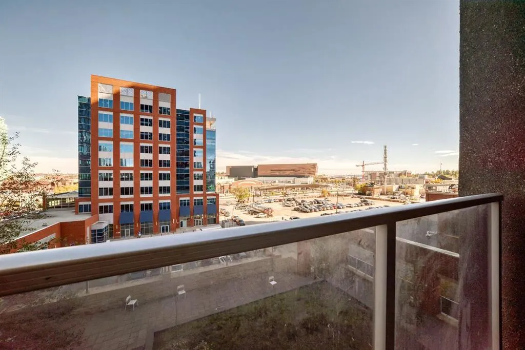 1320 1 Street SE #401