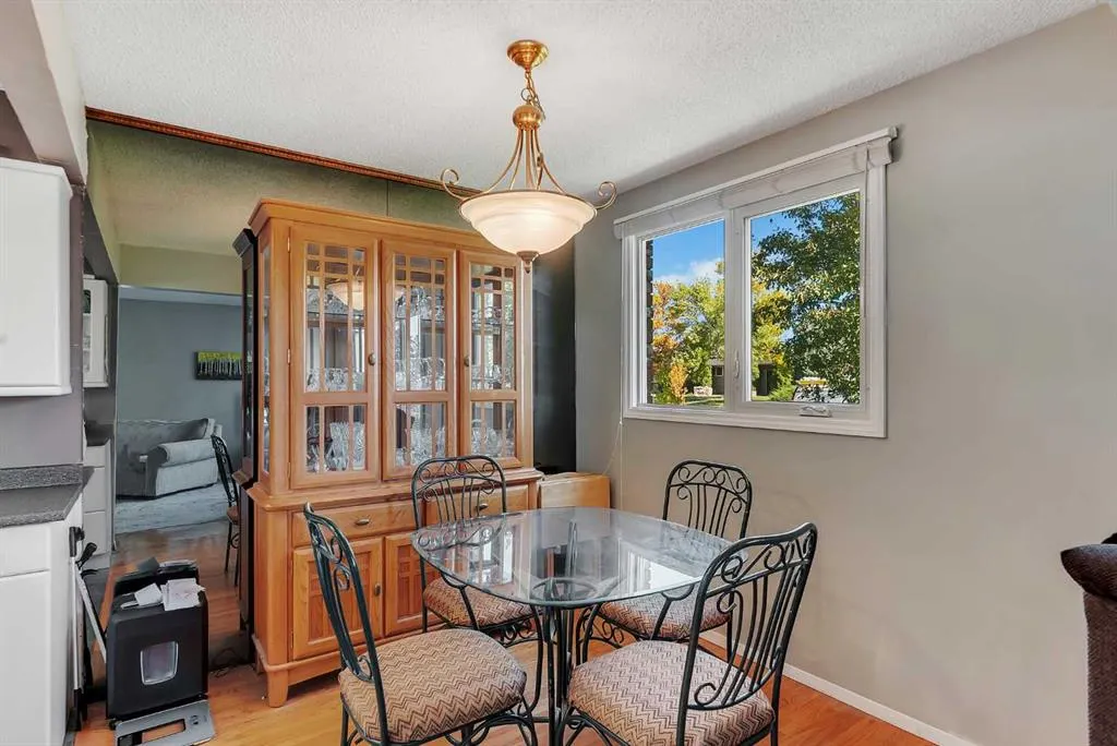 707 Fortalice Crescent SE