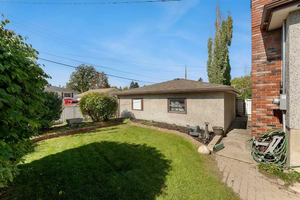 707 Fortalice Crescent SE